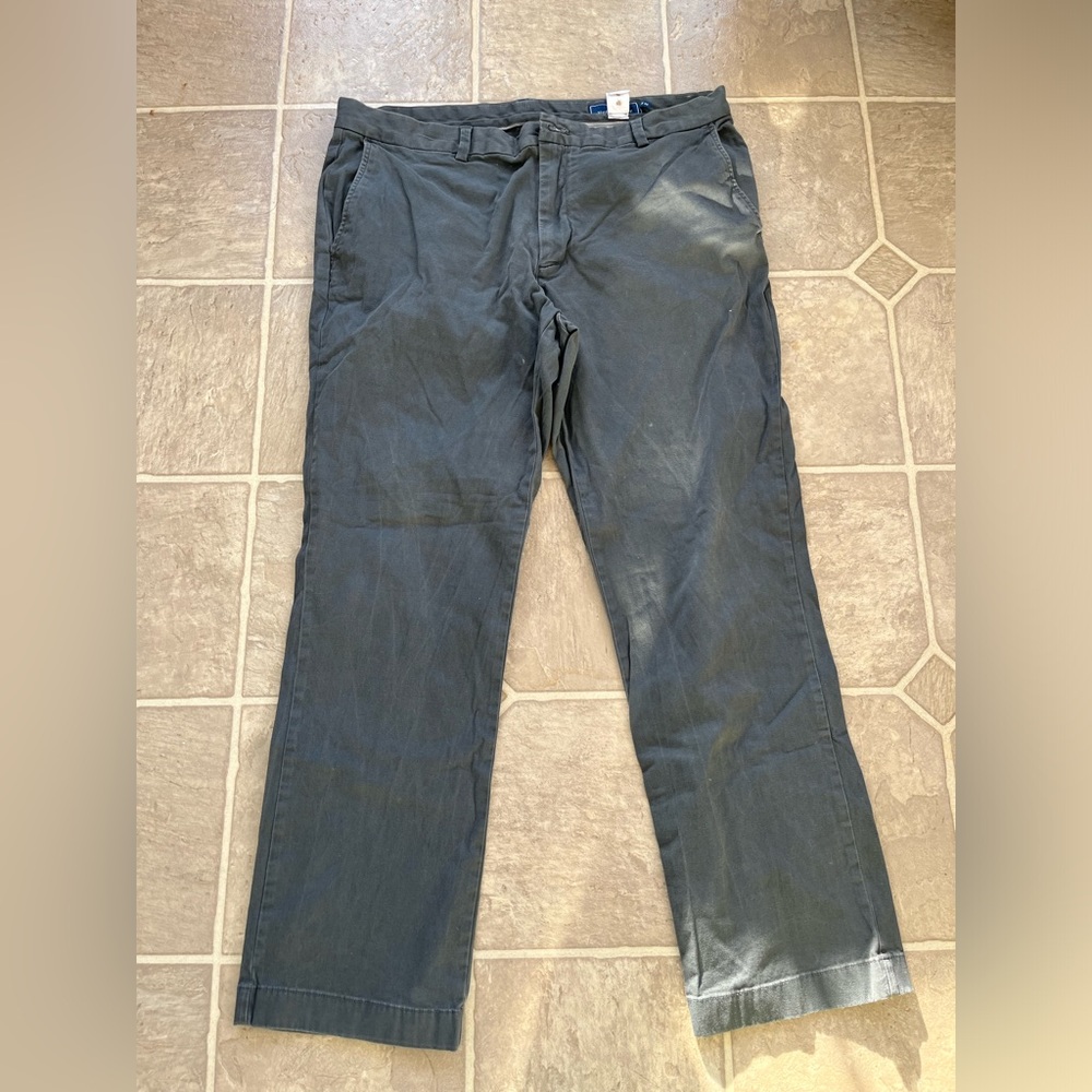 Vineyard Vines slacks